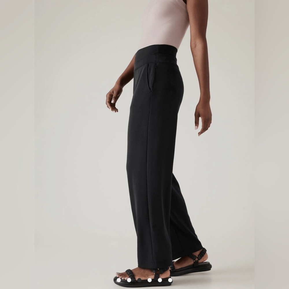 Athleta Seasoft Wide-leg Pant - XS - Black